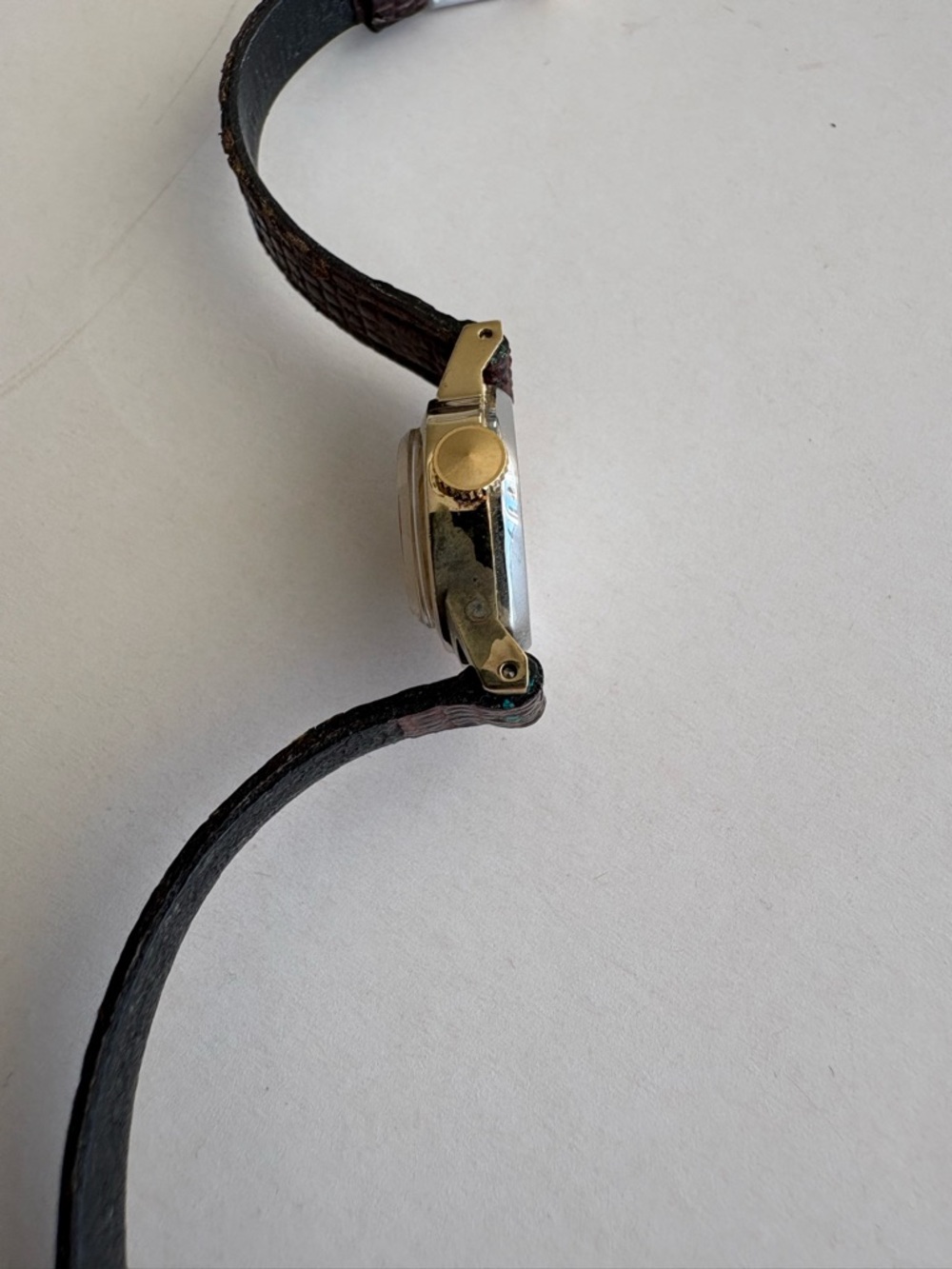 Vintage Seiko Gold and Brown Ladies Watch - Small Face - Picture 12 of 14